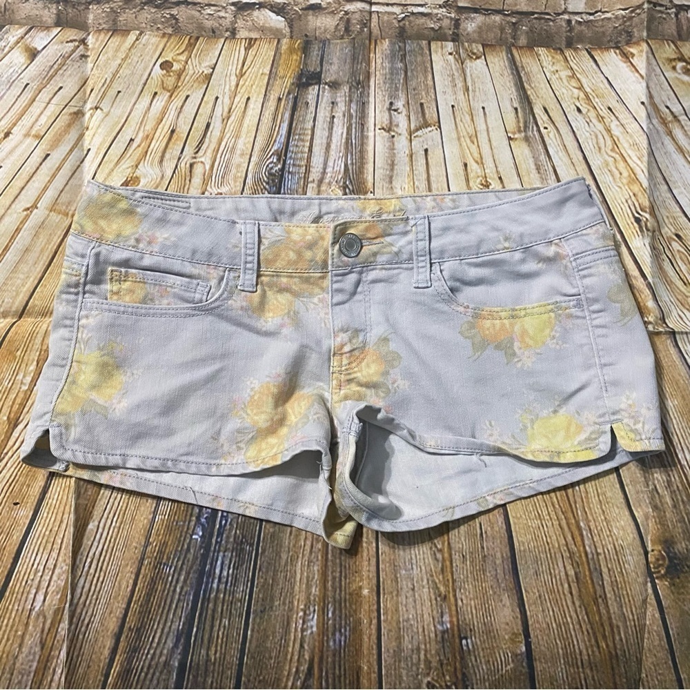 American Eagle Denim Jean Yellow Floral Print Stretch Shorts